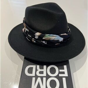 🆕Black fedora ranch hat with feather 🪶 tie scarf